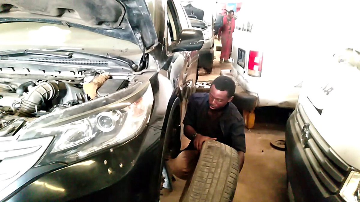 Bimbolafredrick's tweet photo. @jidesanwoolu I wish everyone a happy celebration but also I want you guys to know that just in case you need a good automobile engineer for diagnosis, repair, and maintenance of your car in Lagos, please feel free to request my service on 07049990856. I'm always at your service https://t.co/8MsL4tYe88
