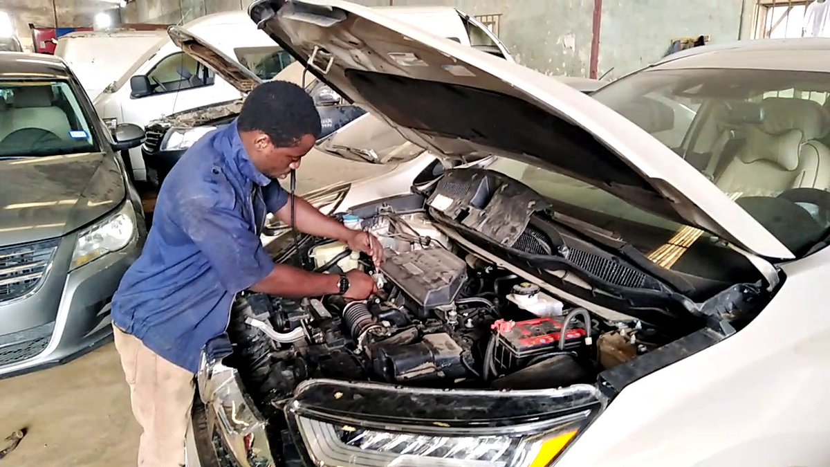 Bimbolafredrick's tweet photo. @jidesanwoolu I wish everyone a happy celebration but also I want you guys to know that just in case you need a good automobile engineer for diagnosis, repair, and maintenance of your car in Lagos, please feel free to request my service on 07049990856. I'm always at your service https://t.co/8MsL4tYe88