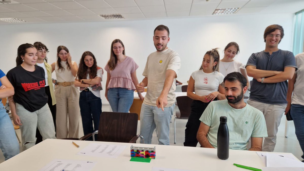 CulEmprendedora's tweet photo. 1ª sesión de Capacitación en Competencia Emprendedora PIRT. Hoy #confluir en @FundecytPCTEX #liderazgo y #trabajoenequipo, #autoconocimiento y #autoeficiencia con #ceuniversidad de @Junta_Economia @infouex @SepyeUEx @fundacionunexes @extremtrabaja @EntreComp4T https://t.co/2knjpOvNVF