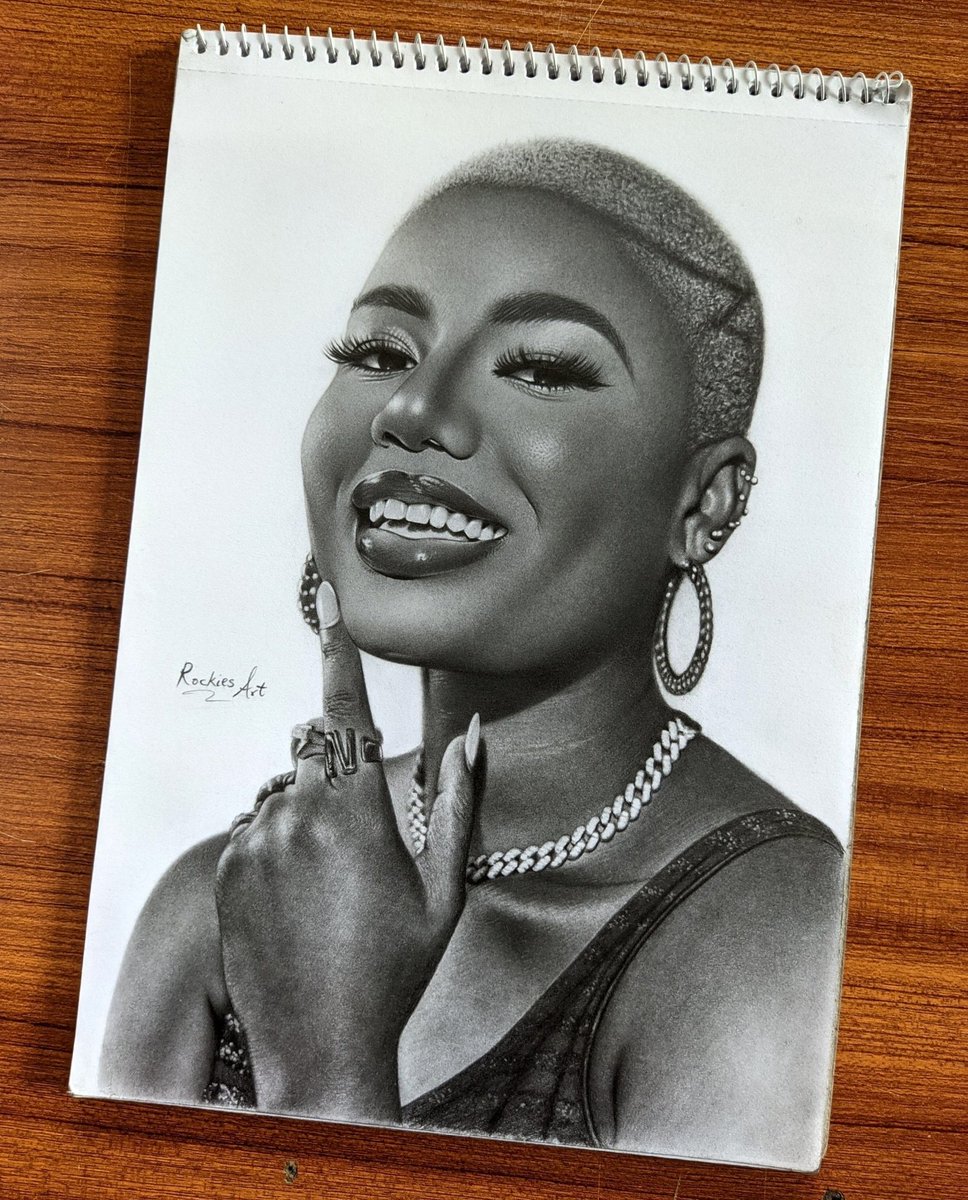 @yabaleftonline I do pencil drawings if you're interested❤️❤️