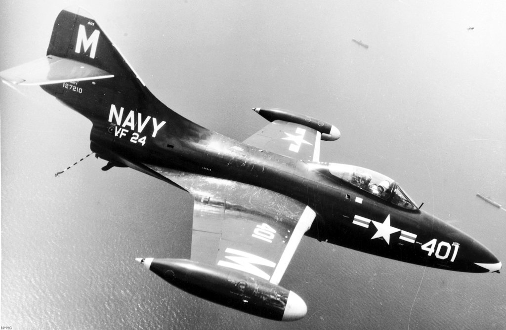 #F9FCougars #VF24Corsairs

📷#USSBoxer CV-21 July 1952

@USNavy @flynavy