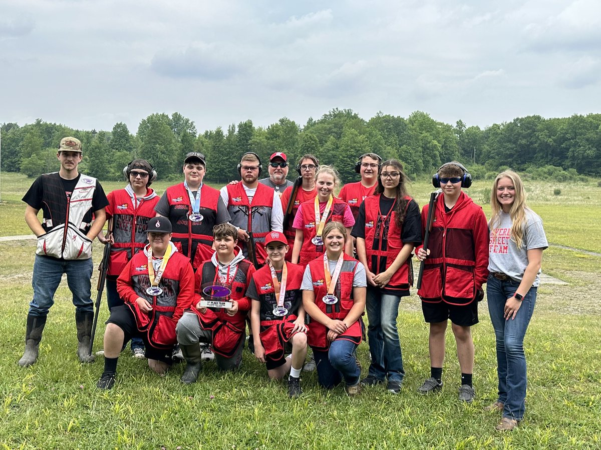 WaverlySkeet's tweet photo. STATE TOURNAMENT RESULTS:
2nd place team OVERALL🥈
Abby Blauvelt 1st place Junior Novice Female🥇
Trevor Blauvelt 3rd place Junior Male🥉 https://t.co/X9bSHWMHPC