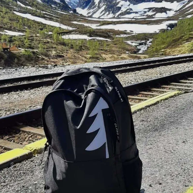 OLPRO's tweet photo. OLPRO Everywhere! Check out this photo of our 28l daysack by Paul Brimmell whilst out and about in Canada π
Grab yours now: https://t.co/Dh32BfXPsG
#OLPRO #OLPROEverywhere #LiveOutside #Backpack #Adventure #TheGreatOutdoors #Nature #WorldTravel #hiking #mondaymotivation https://t.co/t57m47M8MK