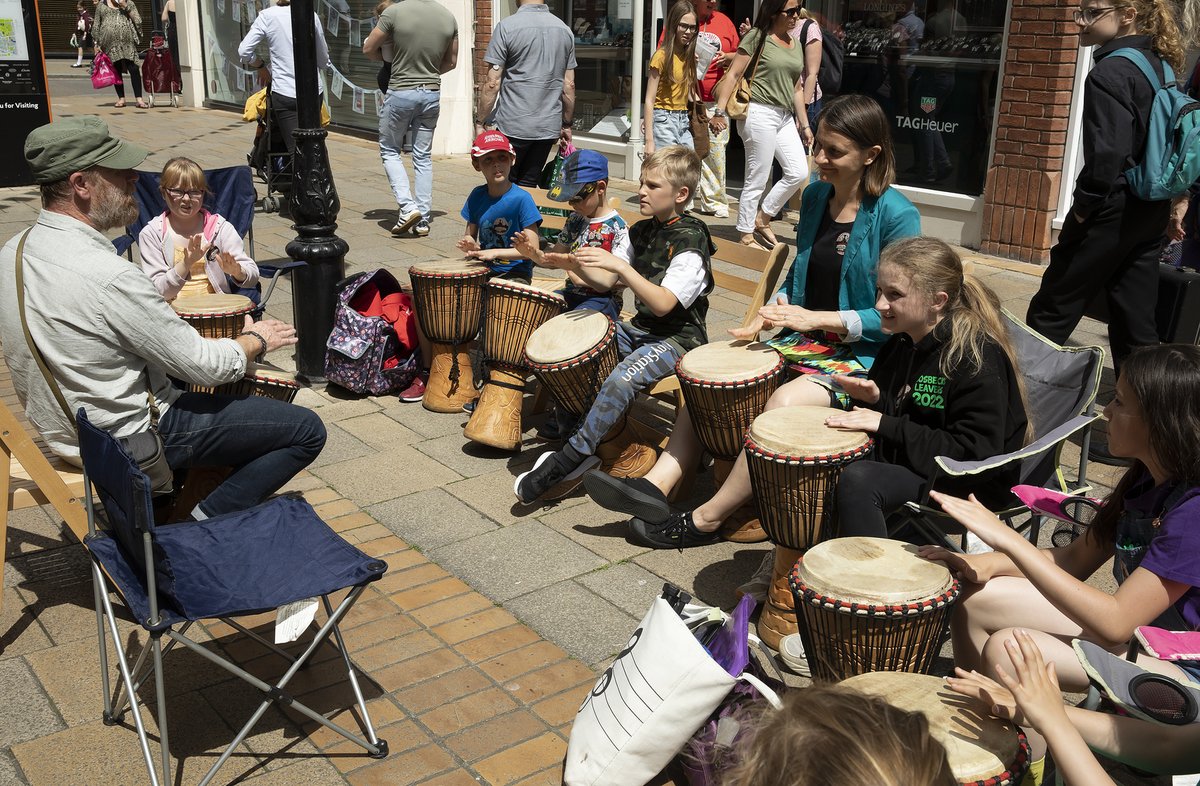 katmarketing_'s tweet photo. One year ago today, #Musicircus hit the #Colchester #citycentre, filling @ShopLionWalk, @CulverSquare and beyond with a crescendo of musical sound. Here are just a few snaps from the day; check out @musicircus_ for even more from this awesome #event. @SteveBrading @EssexMusicHub https://t.co/di3zZoFVyS
