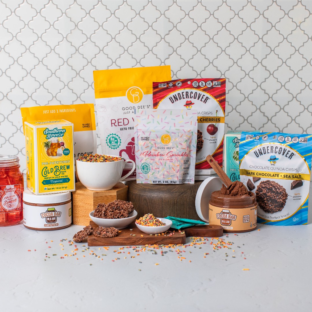 sbreezetea's tweet photo. It's #NationalIcedTeaMonth and we're having a #giveaway to celebrate! 🎉
HOW TO ENTER:
💙 Like this post
💙 Follow @sbreezetea, @gooddeesmix, @undercoversnacks, and @cocoabarinajar (we'll be checking!)
💙 Enter your email at the link: https://t.co/lNRivEqojY

All the best! https://t.co/kToz8AzhGY