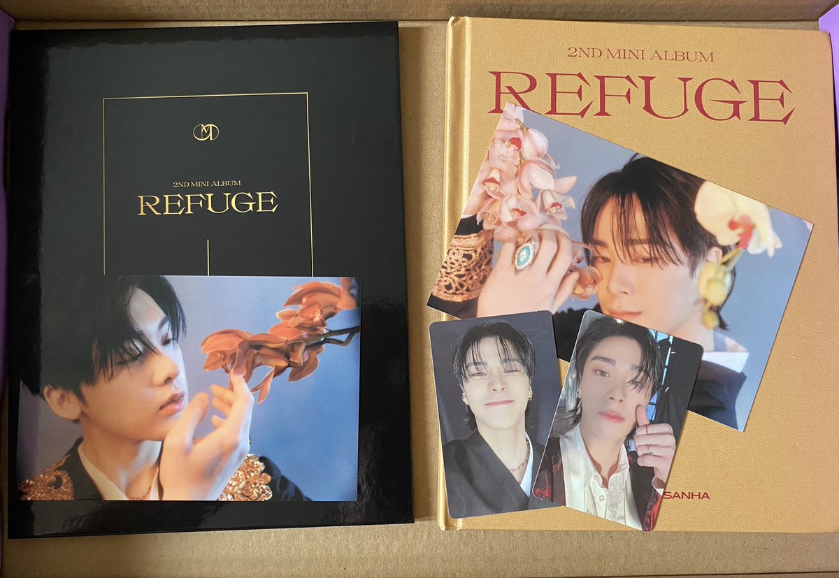 Pseudonym_06's tweet photo. #refuge 
#MOONBIN_SANHA 
COMPLETE SET both albums Php 400 na lang po. https://t.co/Ek4qax9vHi