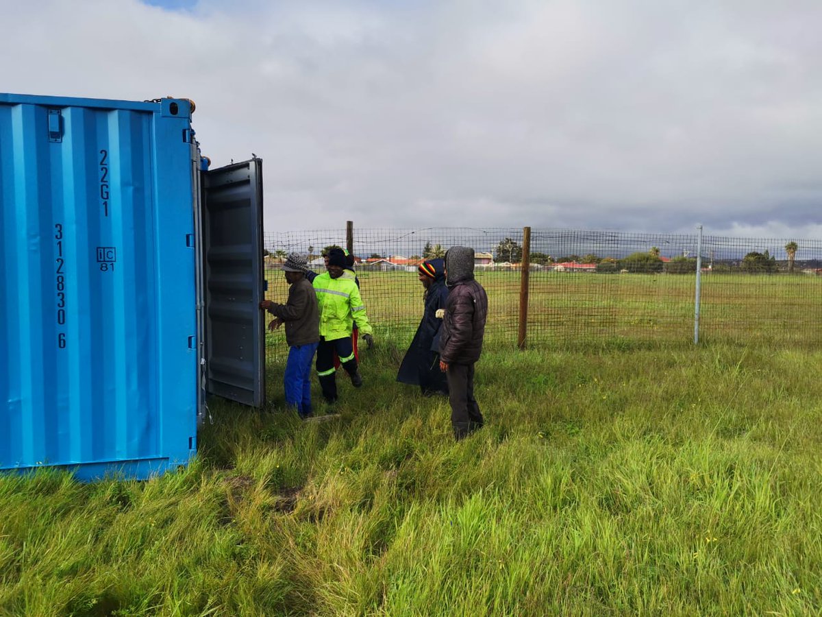 KOS Community Gardening Project tweet media