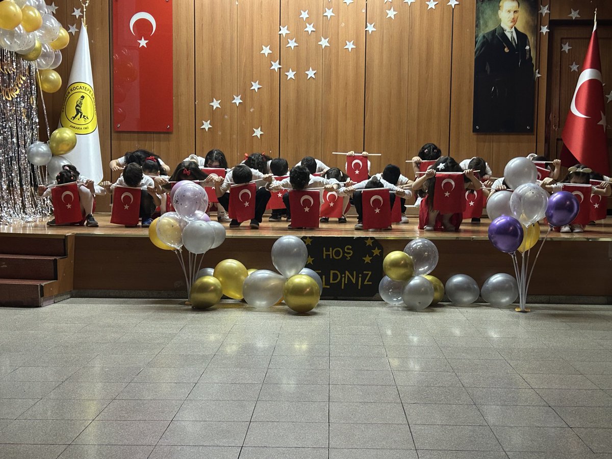 ilkokulkocatepe's tweet photo. 1/E sınıfımız okuduğu için bayram https://t.co/ZoKZrtQcTPşöğretmen Sn.Hava SARIGÜL’e emekleri için teşekkür ediyoruz.💐👏👏🤗🤩🧿 https://t.co/31egSAT39k