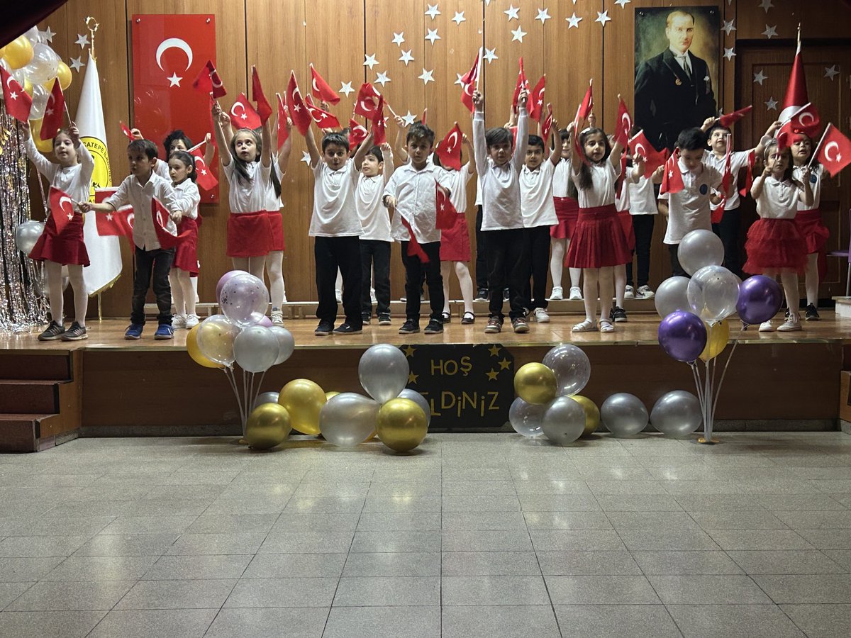 ilkokulkocatepe's tweet photo. 1/E sınıfımız okuduğu için bayram https://t.co/ZoKZrtQcTPşöğretmen Sn.Hava SARIGÜL’e emekleri için teşekkür ediyoruz.💐👏👏🤗🤩🧿 https://t.co/31egSAT39k