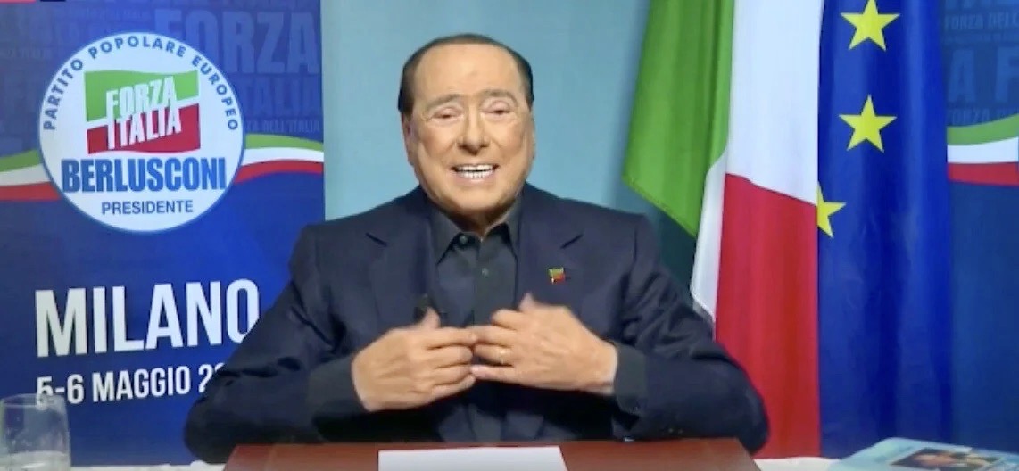 pienzapienza's tweet photo. Die Trauer hält sich in Grenzen. Nicht alle werden Berlusconi vermissen
https://t.co/9IKp6B2neq https://t.co/54OJXdygqJ