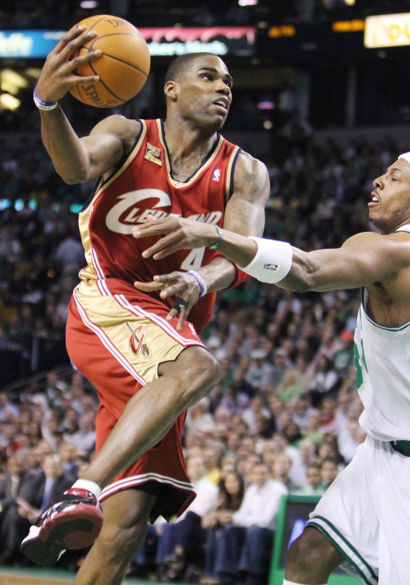 Antawn Jamison turns 47 today.

Happy birthday to the BIG fella! x X 