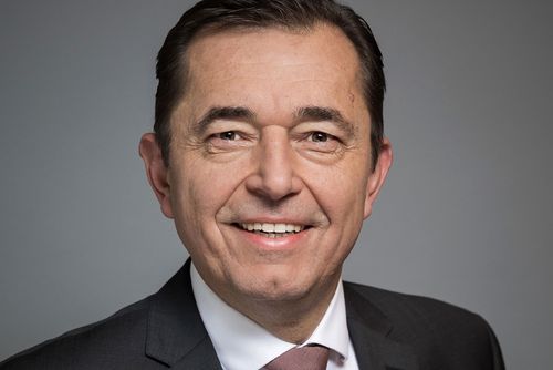 ZVSHK-Präsident: "WIR sind das Klimahandwerk! Hört auf uns!" build-ing.de/nachrichten/de… #building_life #building_magazin