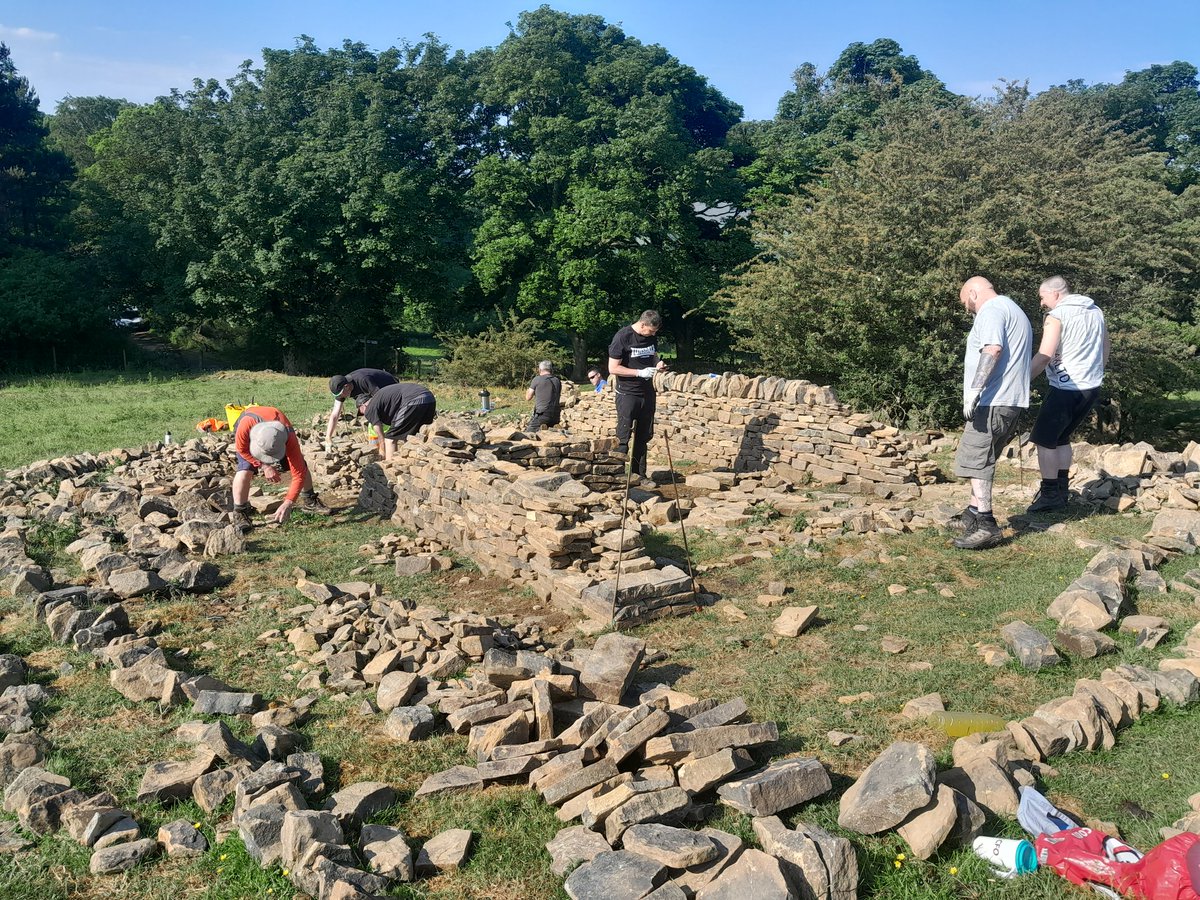 <a href="/LantraUK/">Lantra</a> level 1 wallers #training for <a href="/LantraUK/">Lantra</a> #Drystone #walling level 2 today at <a href="/peakdistrict/">Peak District National Park</a> training walls #Hathersage #CFO <a href="/Ingeus_uk/">Ingeus UK</a> <a href="/IngeusUK/">Ingeus UK</a> <a href="/co_financing/">Creating Future Opportunities</a> <a href="/PeakPark_PPCV/">PPCV</a> #Derbyshire <a href="/DerbysEcoCentre/">DerbyshireEcoCentre</a> <a href="/DryStoneWalling/">Derbyshire DSWA</a> <a href="/DryStoneWallers/">Dry Stone Walling</a> <a href="/hmpps/">HMPPS</a>