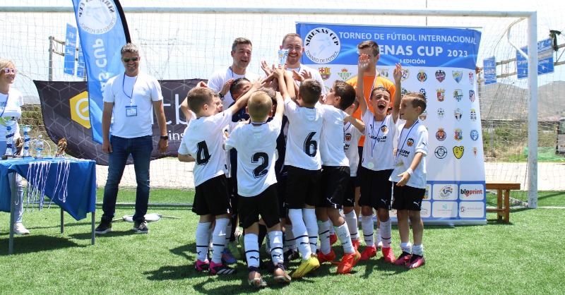 Academia_VCF's tweet photo. 📸 Algunas de las imágenes de nuestros equipos de la @Academia_VCF 🦇

🏆 Un mes de junio lleno de torneos

#CORVCF #ADNVCF
