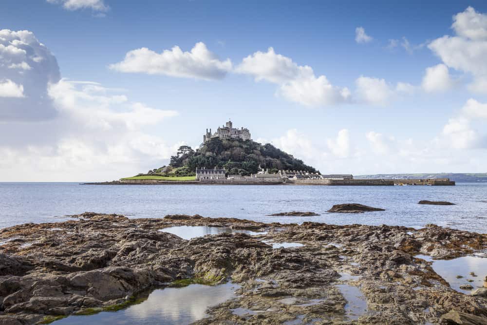 ZenasSuitcaseUS's tweet photo. From stunning coastlines to rich history and awe-inspiring landscapes, Cornwall is a haven for holidaymakers seeking adventure, relaxation, and unforgettable experiences.

Read more 👉 https://t.co/YE9oZ9mP4G

#Cornwall #UKTravel #UK https://t.co/Q6QWZrhNjP