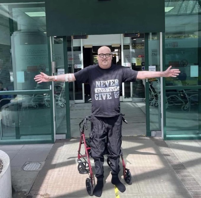 Lost an amazing person this weekend. Sleep well @JoshHillier2 🥀 https://t.co/i5klVYBKvr