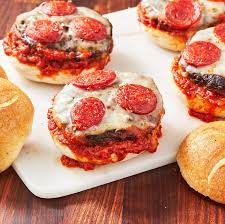 Pizza Burgers

finediningmonster.blogspot.com/2023/06/pizza-…

#finediningmonster #different_recipes #recipes #food #yumm #foodie #homemade #foodstagram #foodblogger #foodlover #foodpics #foodies #fitfood #healthyfood #lowcarb #keto #ketodiet #veganfood #veganfoodshare #fusion #homemade
ENJOY IT