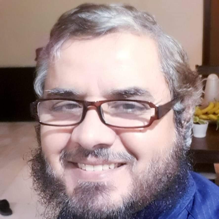 MukhtarDeira's tweet photo. رحلا وقد كانا رجلين بأمة 
كانا موفقين بتوفيق الله لهما
خدموا العلم و العلماء
 نشرا من العلم و بذلا من وقتيهما و مالهما ما نرجو الله أن يرفع به درجاتهما في الفردوس الأعلى من الجنة
رحلا و قد بنوا صروحا للخير والسنة 
زادها النية الصادقة في التجارة مع الله و الخفاء والهمة في العطاء https://t.co/0HAn1sC97Z