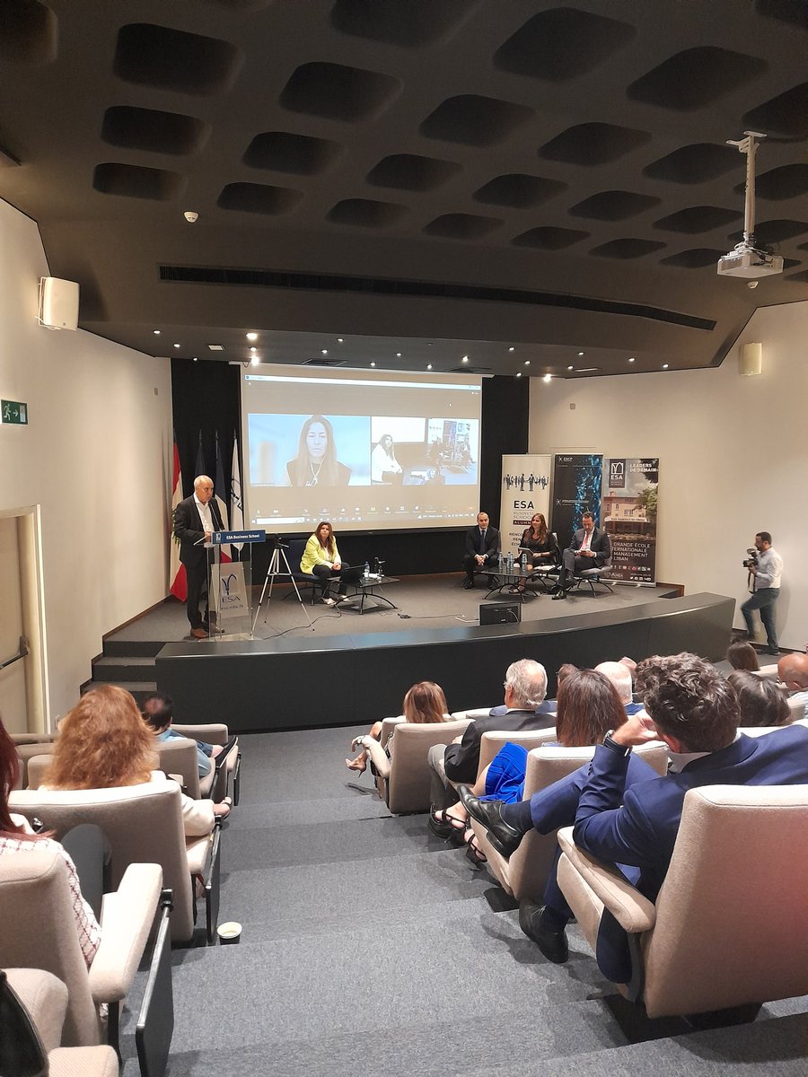 #happeningnow
Conférence évènement : "La survie et la réussite des libanais face aux multiples crises"