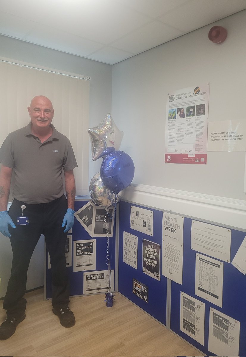 CheshOccHealth's tweet photo. Topics such as nutrition, exercise, mental health, suicide prevention,  stress management, gambling and healthy lifestyle habits on display @MidCheshireNHS 

Encouraging anyone to drop in and view.

Tommy this morning who supports raising awareness for #menshealthweek2023 https://t.co/gSXcdt7kV7