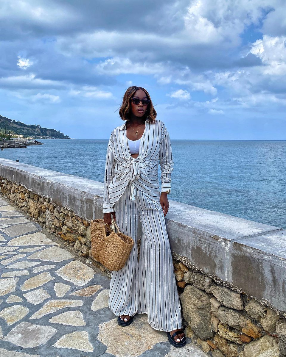 TheLanesSC's tweet image. Who else is living in co-ords this summer? 👀 Available from River Island 😍 

#RiverIsland #Coord #Fashion #SS23