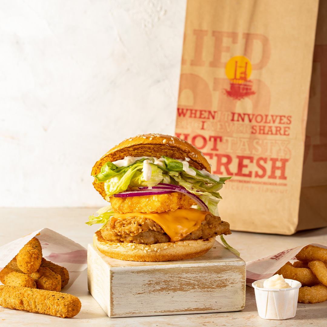 sfcexpress's tweet image. Did you know that today is Eat Flexitarian Day? 

As a Flexitarian, you can eat plant-based food while also being able to enjoy delicious meat like our Empire Sandwich for example. 

A great alternative to a healthy lifestyle!