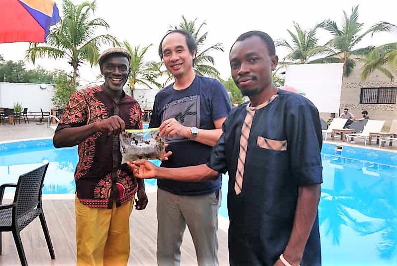 FAOVietNam's tweet image. Sierra Leone, FAO and Viet Nam 🇻🇳 signed a South-South and Triangular Cooperation #SSTC agreement on developing the rice sector. Read more
👉bit.ly/3P3oJ6R
The delegation of MARD visited and worked on project document in Sierra Leone from February 2023
#SSC