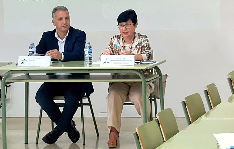 La viceconsejera María Dolores Rodríguez y el inspector general, Felipe Cordero, inauguraron la Jornada de formación del profesorado de apoyo organizadas por el Servicio de Inspección educativa
 
🔹El inspector Marcos Francisco Rodríguez ofreció una ponencia sobre la LOMLOE

🧵