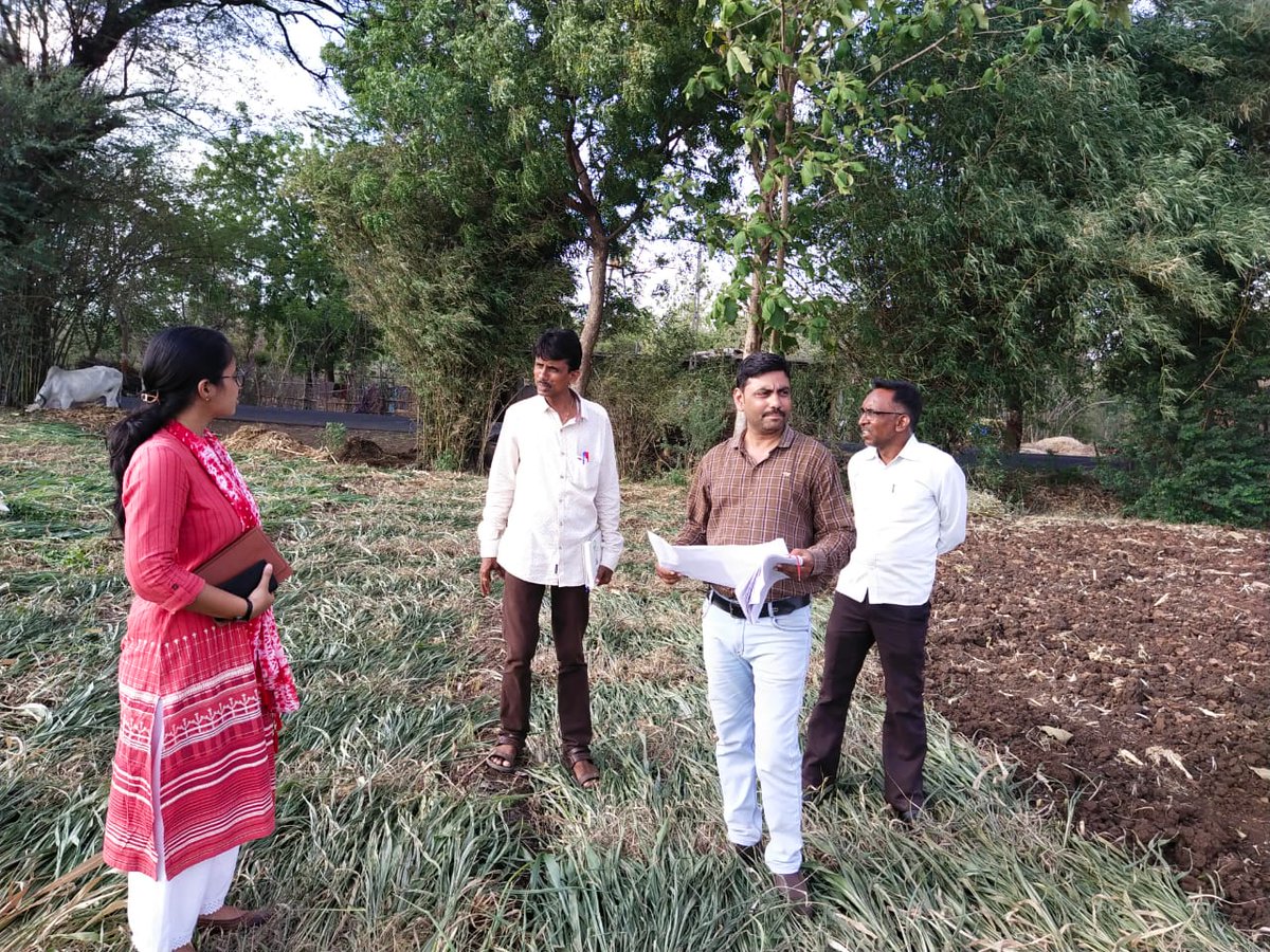 તા. ૦૯/૦૬/૨૦૨૩ ના રોજ કવાંટ તાલુકાની જામલી(મુ) જુથ ગ્રામ પંચાયતેે એપેન્ડીક્ષ-એ ફોર્મ ભર્યું તેમજ ખાનગી માલિકીના તથા સરકારી પડતર સર્વે નંબરોની તપાસણી કરી. <a href="/revenuegujarat/">Revenue Dep. Gujarat</a> <a href="/collectorcu/">Collector Chhotaudepur</a> <a href="/RacChhotaudepur/">RAC_Chhotaudepur</a> <a href="/SDMChhotaudepur/">ASSISTANT COLLECTOR & SDM Chhotaudepur</a>