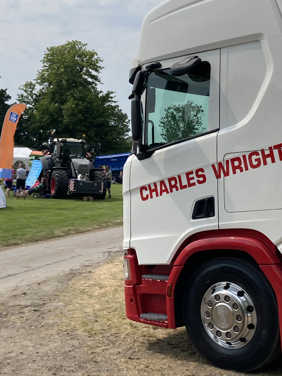 Charles Wright & Son tweet media