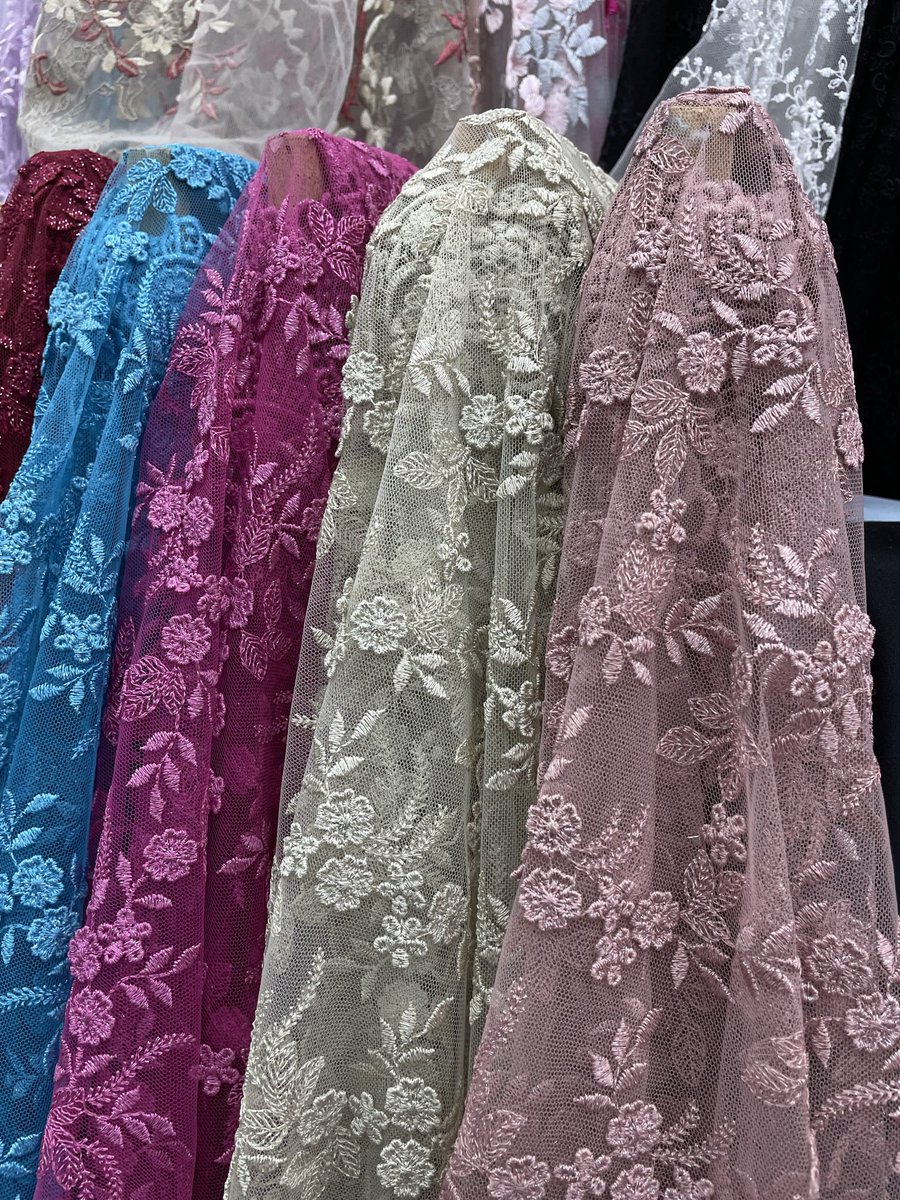 onavarat's tweet photo. ขายผ้าลูกไม้คร้าบ สนใจทักได้เลยนะคร้าบ https://t.co/e9ydVuVEh2