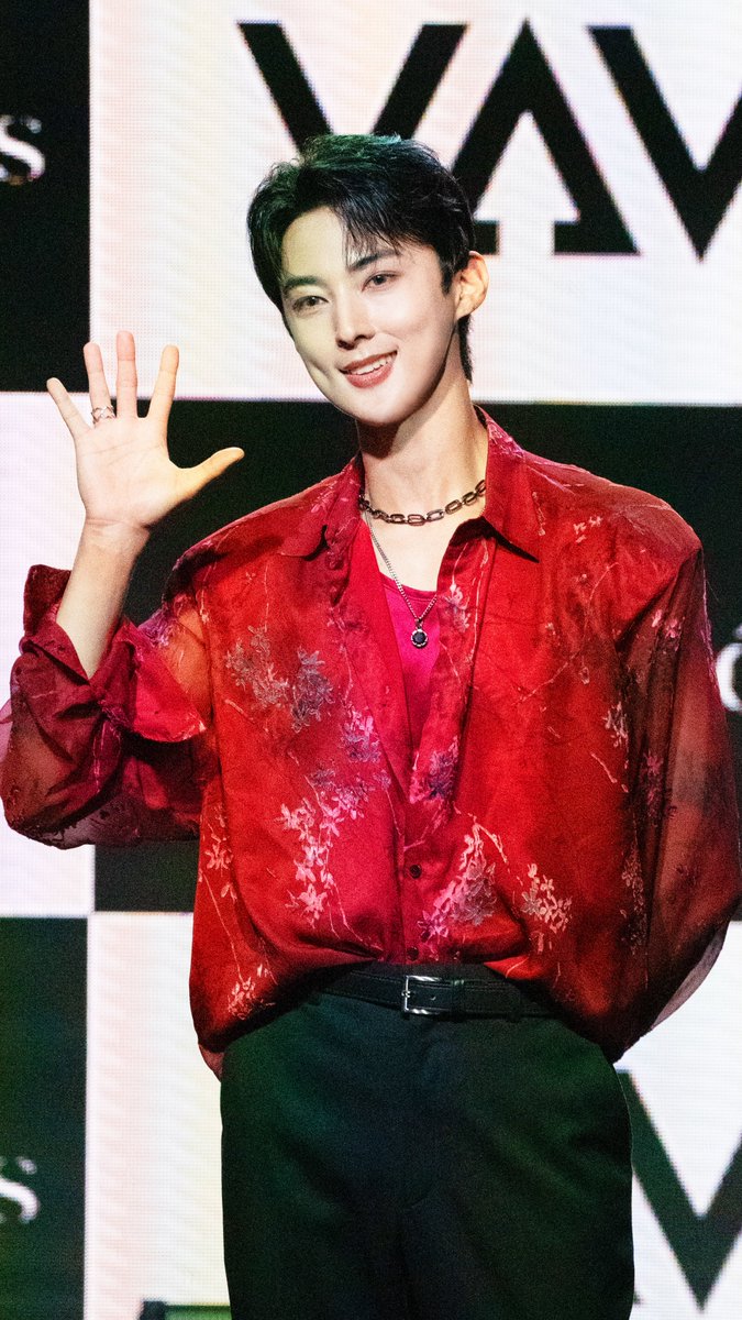Kpop_Herald's tweet photo. [Showcase] "We are marking our 7th debut anniversary this year. For some, this might be a long period, but for us, we still have a lot more to show. We believe that if we continue to do what we do, people will one day recognize us," said @VAV_official's ACE. #ACE #VAV https://t.co/Ec3YEcPKMm