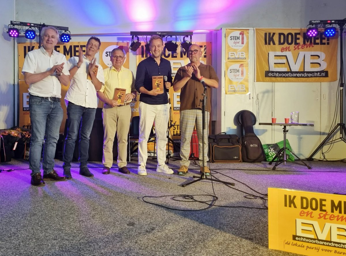 arcovdlee's tweet photo. Het relaas van Jan Dijkgraaf @jndkgrf over @EVBdrecht leest als een spannend jongensboek.#barendrecht https://t.co/qLgU3JR2cT https://t.co/F5uXrSrt8Z
