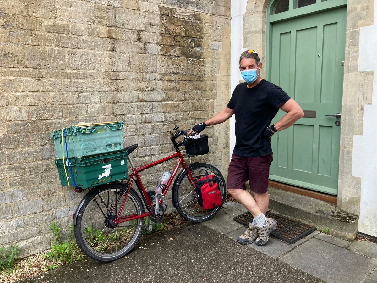 ARE YOU FREE AND CAN DRIVE A CAR/RIDE A BIKE FOR 1 HOUR ON TUESDAY OR THURSDAY  EVENINGS? If so, please sign up to help deliver our #FoodParcels here: buff.ly/30sm50C