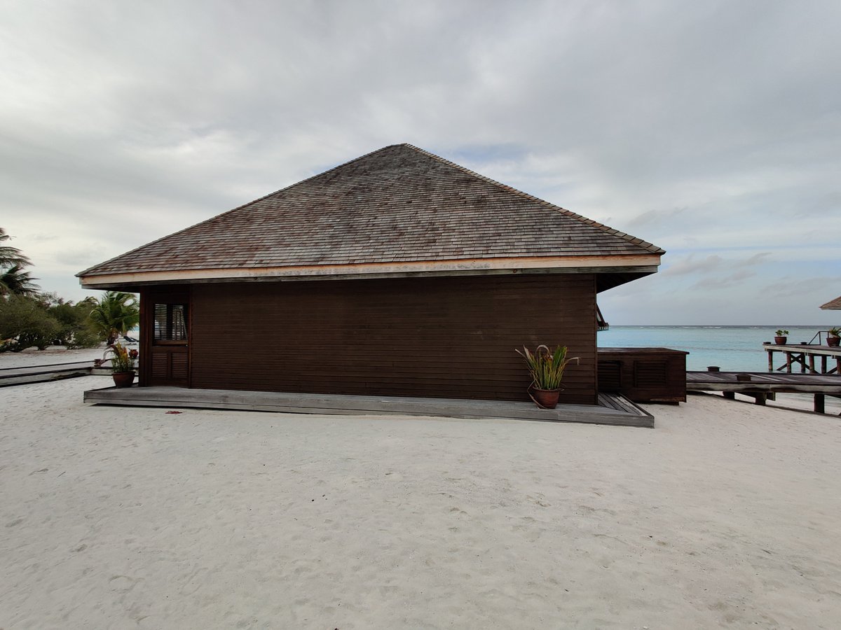 hungryexplorer_'s tweet photo. Sharing here another water villa view where pure bliss is surrounded by crystal-clear waters and endless horizons.  

#watervilla #jacuzziwatervilla #vacationgoals #maldives #travel #maldivesislands #maldivesresorts #visitmaldives #beach #paradise #luxurytravel #maldives https://t.co/N5b1PzfQUR