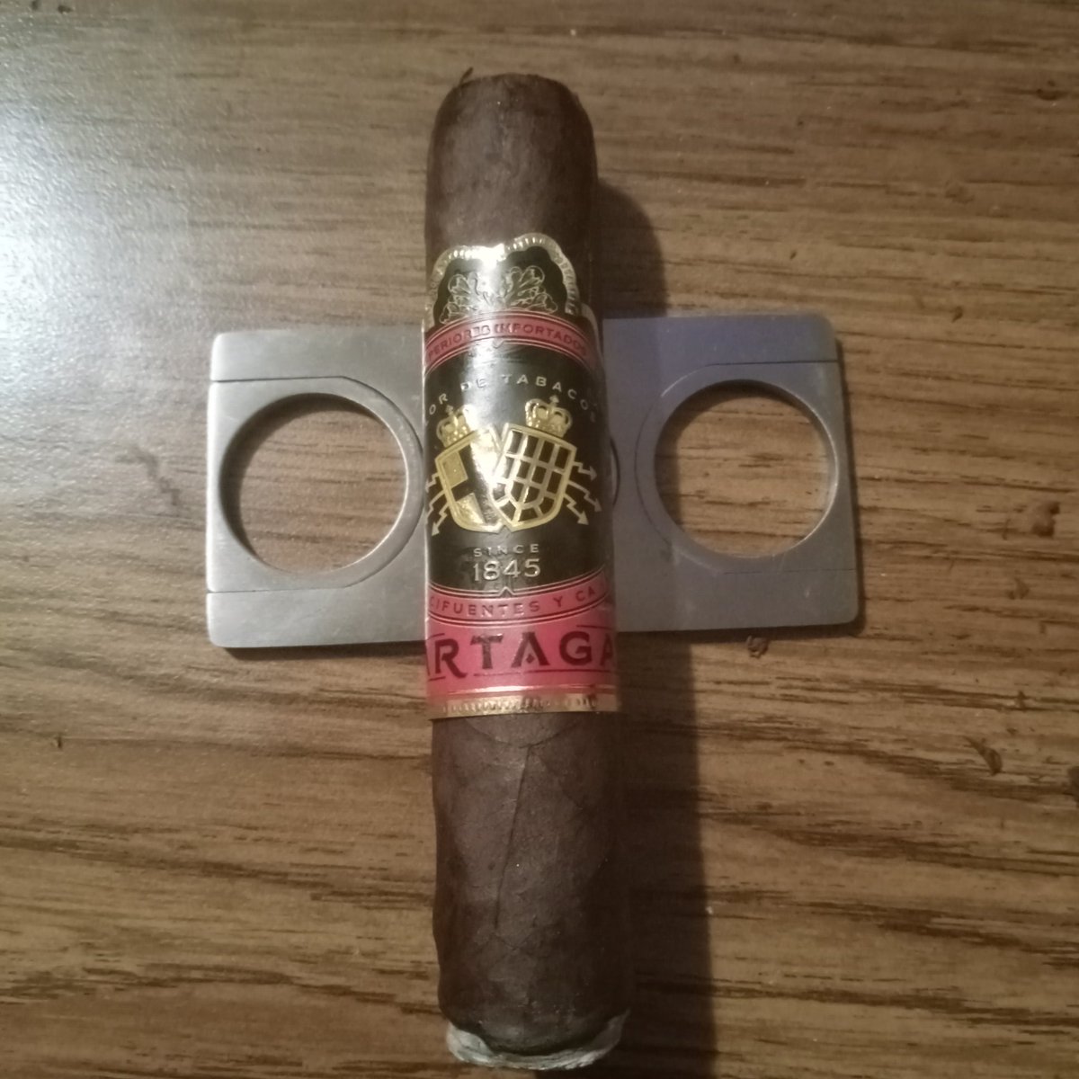 mobarbq's tweet photo. Partagas Black Label Bravo Maduro Rothschild. #Cigars #connecticutbroadleafmediatiempowrapper
#dominicanlavegaespecialbinder
#dominicanpilotocubanoligerofillers + #nicaraguanligerofillers
#fullbodied
#semperincendium https://t.co/IyAkTunTQ0
