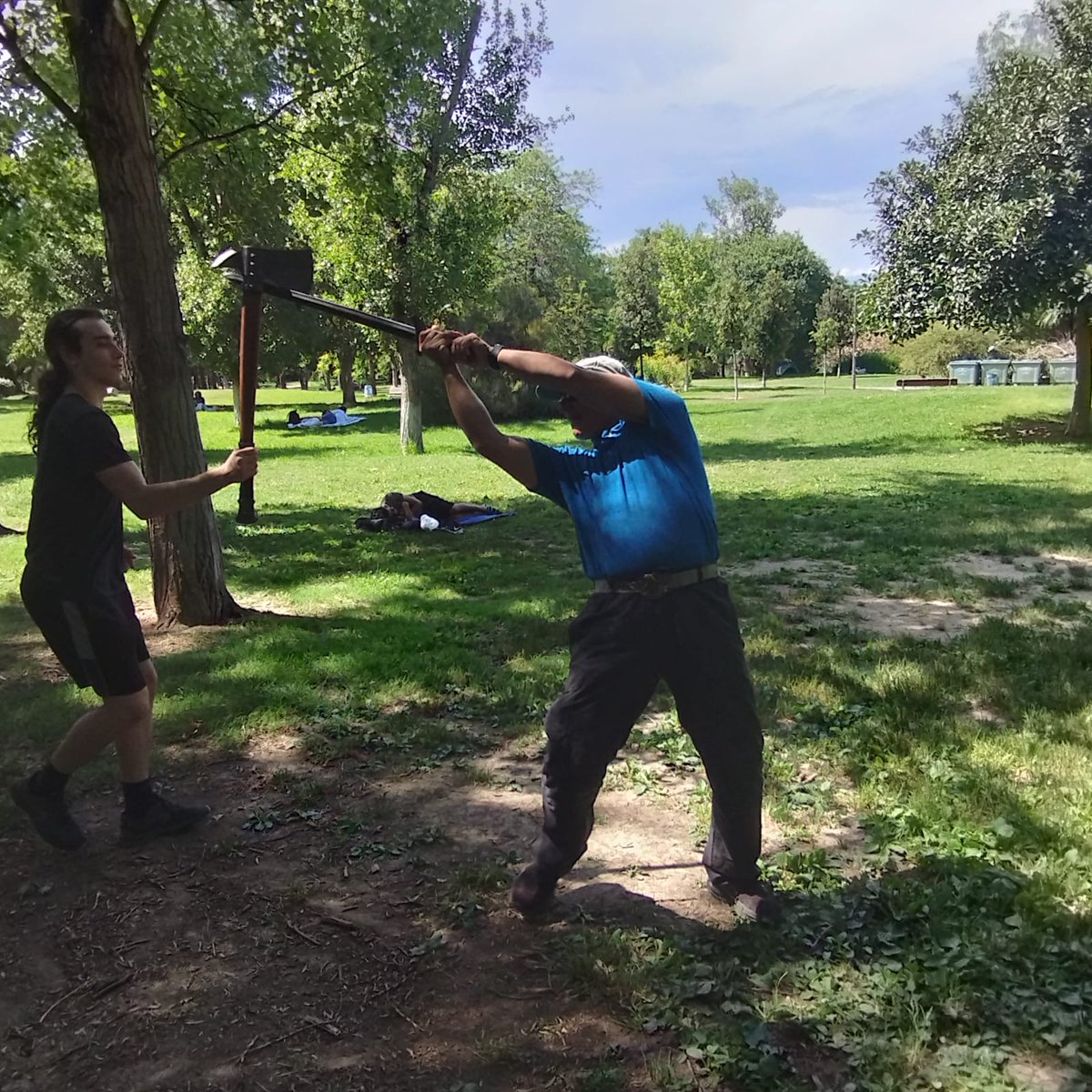 🛡️🤺⚔️ → ¡En Torrent nos fuimos a jugar a Soft-Combat! Lo disfrutamos muchísimo y pasamos un día espectacular 😊.
Queremos agradecer a @loshijosdeodin_hird, @valencia_blackknights y a @berserker_de_odin_, se lo curraron muchísimo y nos echaron una mano muy grande.