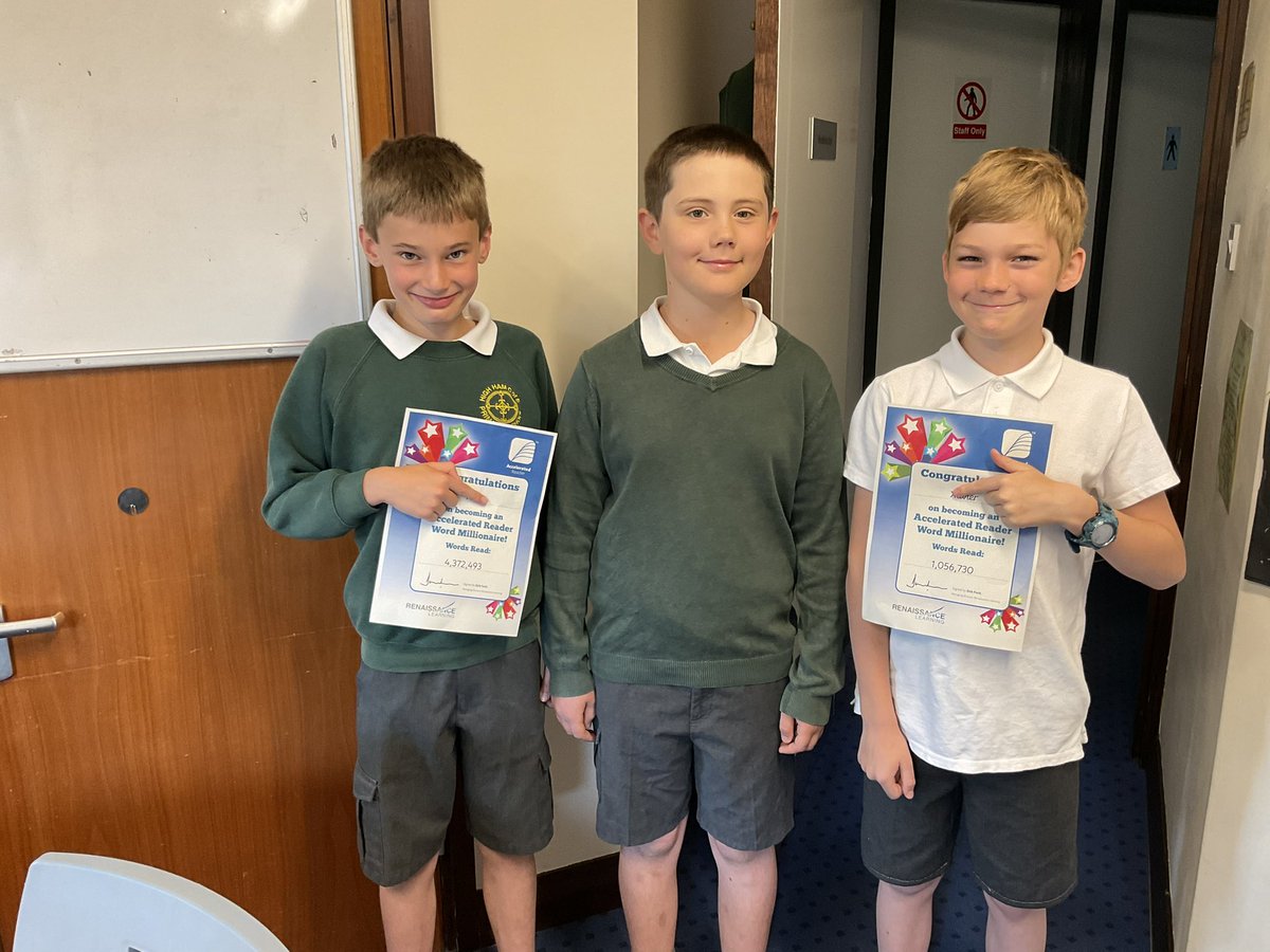 HighHamSchool's tweet image. Fabulous start to my day discussing reading with this group of star readers. I now have a long list of recommendations for my next book! 📚 #HighHamReading