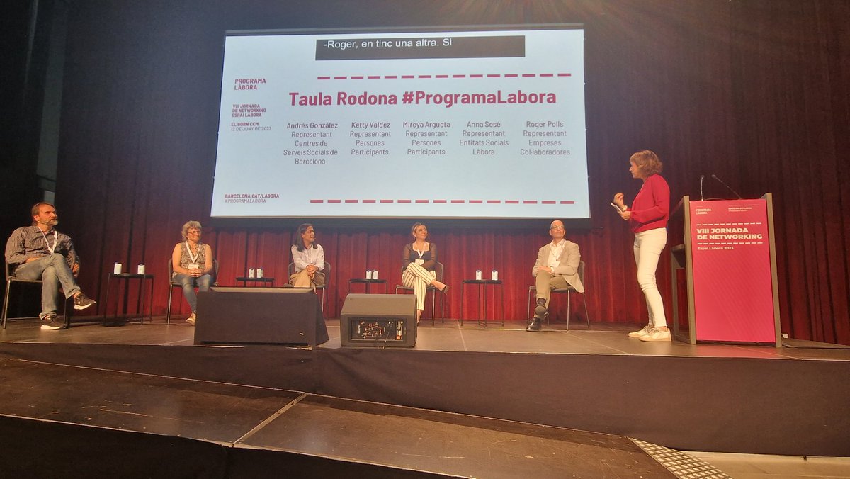 rgileiroa's tweet photo. Construim oportunitats amb el treball en xarxa. Avui empreses i persones es troben, sort amb les entrevistes!!! #programalabora https://t.co/5cBK1EBi3Z
