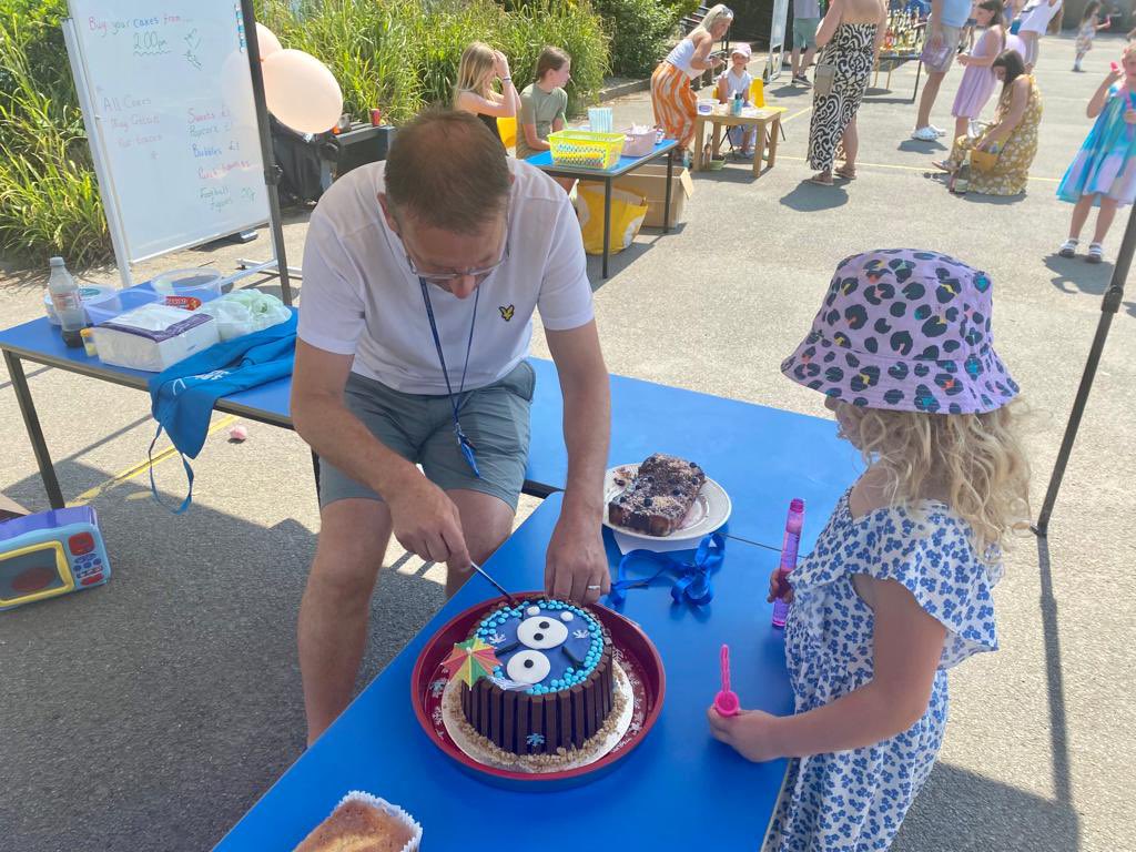 JamesBrindleyPS's tweet photo. Congratulations to our James Brindley Bake Off winner for 2023 ππππ #ImpressiveCake #SummerFair2023 https://t.co/7PdrP5Oytb