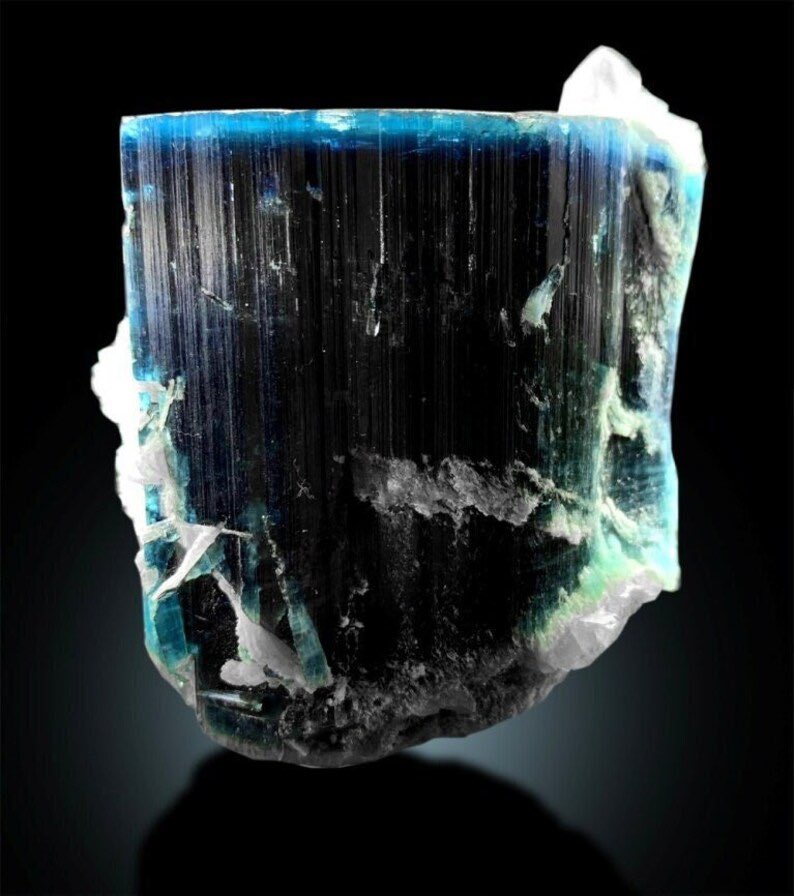 etsy.com/listing/117534…

#bluecaptourmaline #tourmaline #tourmalinecrystal #tourmalines #turmalina #minerales #mineralsparadise