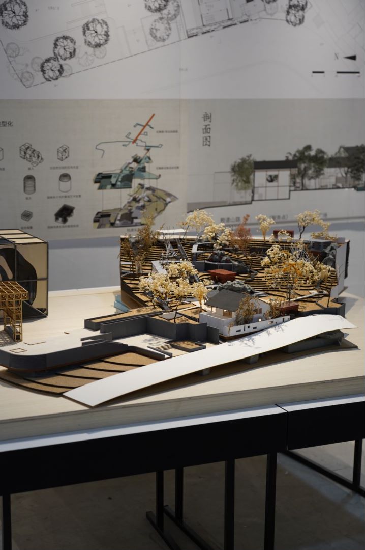 CAAofficialEN's tweet photo. "Championing Diversity" is the centerpiece of this year's graduation exhibition of the School of Architecture, also representing the core academic spirit of the school, showcasing a series of creative works by the graduates. #YouthArtFestival #wowspots #BrainGarden https://t.co/qqebWymhKK