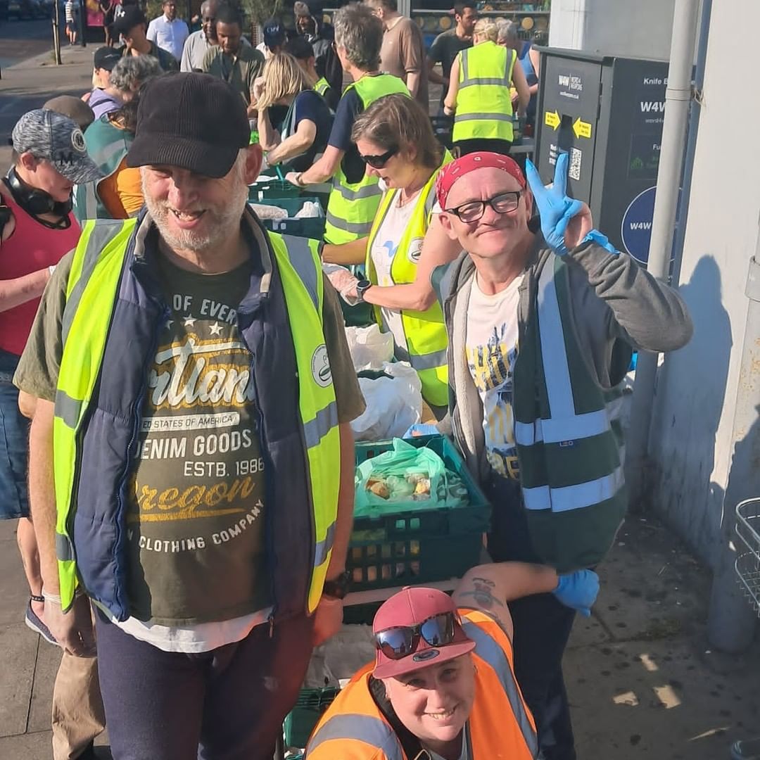 Tooting Newsie tweet media