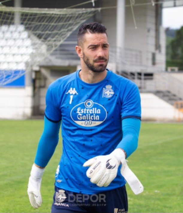 Volvería una y millones de veces más, a no ascender con este equipo! Gracias eternas por lo que me habéis hecho sentir en este último mes!  Resultado jodido, pero por encima de todo, las PERSONAS. Y con PERSONAS como TÚ, a dónde haga falta. Abrazo infinito a ti, y toda tu familia