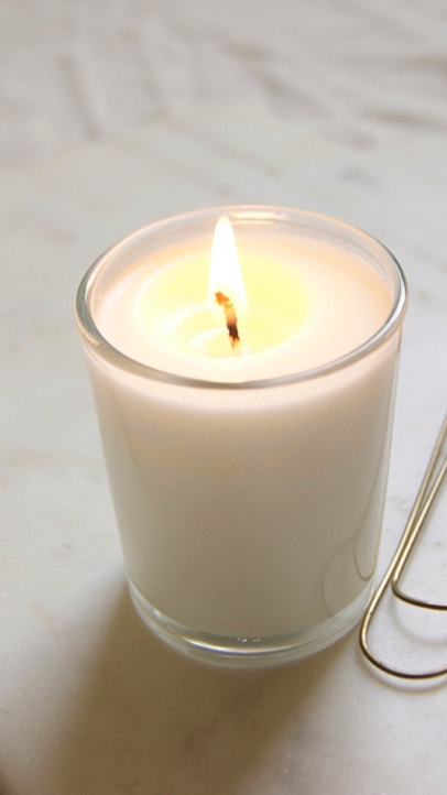 homeofjuniper's tweet image. A few gift ideas that are also on sale in our End of Line Sale section. The thatch cottage is a solar powered Childs light, the earthenware vase is perfect for peonies 

homeofjuniper.co.uk/end-of-line-ho…

#shopindie #smallbusinesssale #summersale #earthenware #giftsforkids #unicornnecklace