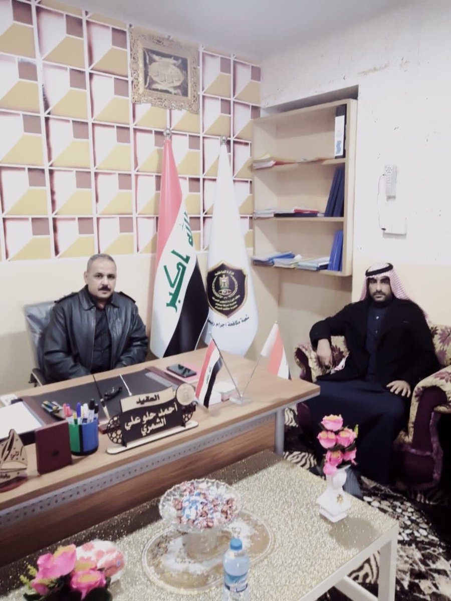 سجل ي التاريخ مواقيف الابطال
اللي لهم بالافعال بصمه ....وتذكار

ثابت ماتغير لو تتغلب..... الأحوال
تشهد عليه ربيعه وايضآ.... سنجار

بالمواقف الصعبه نشهد له بالافعال
حرن ولد حر من نسل........ الاحرار

كلمات:
#ضاري الشمري