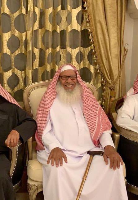 alajlanANDaleid's tweet photo. بقلوب مؤمنة بقضاء الله وقدره تنعى الأسرة فقيدها العم الشيخ/ سعد بن فهد بن عبدالعزيز العجلان الذي وافته المنيه صباح هذا اليوم، وستقام الصلاة عليه اليوم الاثنين ١٤٤٤/١١/٢٣ﮪ بعد صلاة العصر في جامع الملك خالد بأم الحمام، وسيوارى الثرى بمقبرة #البرة.
إنّا لله وإنّا إليه راجعون #العجلان_والعيد