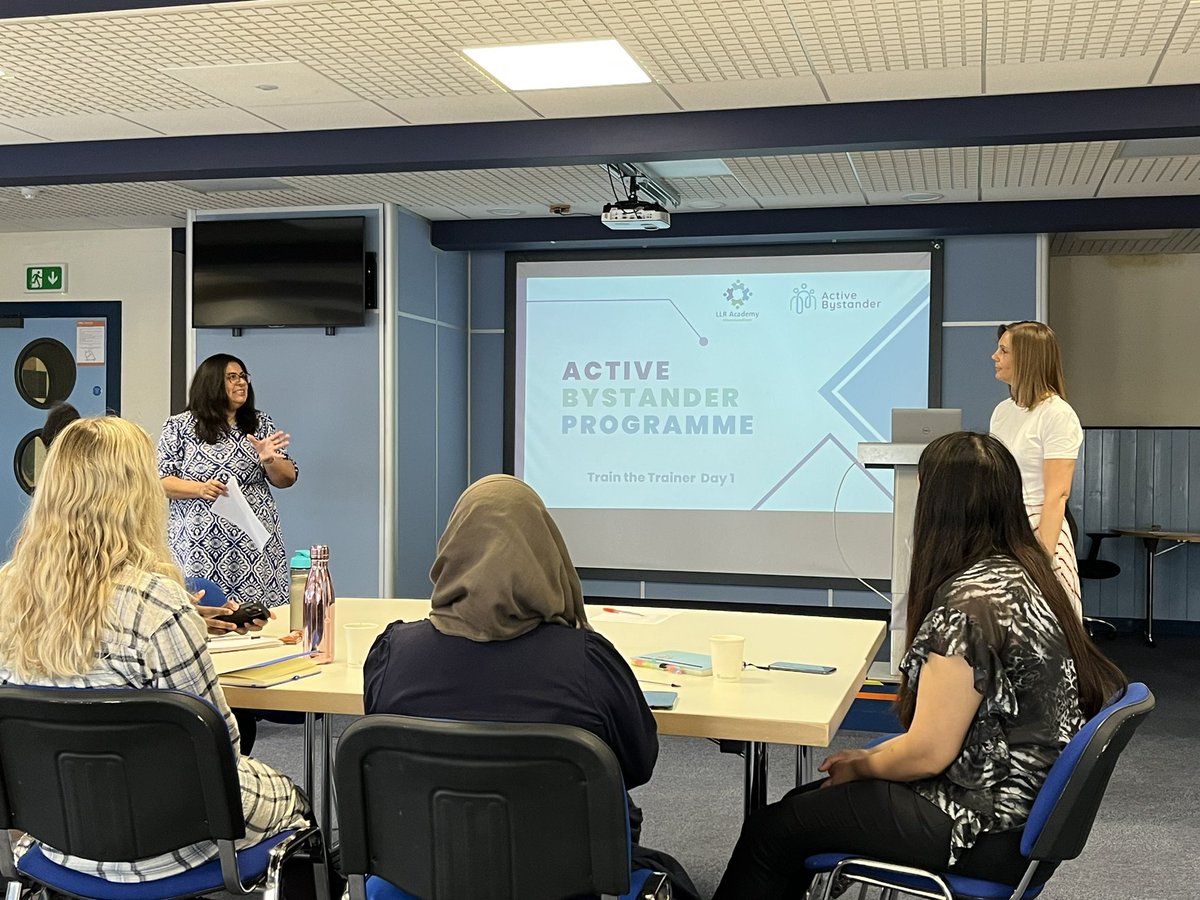 jane cryer tweet media