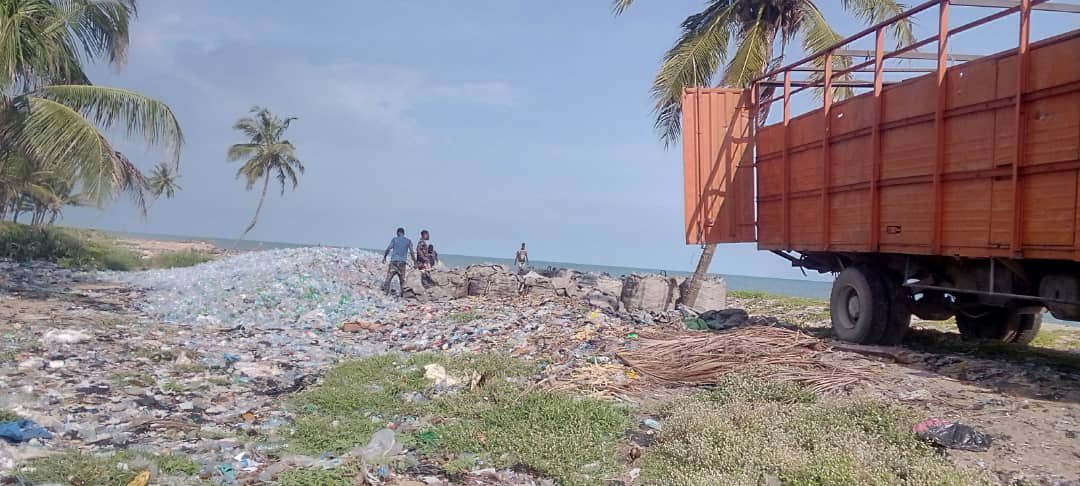 A new week to be actively involved in environmental sustainability and waste management 

Thrive to do better this week; use recyclable materials and avoid dumping your waste improperly.

Together we make the world a better place!
Happy new week.
#reusereducerecycle #newweek