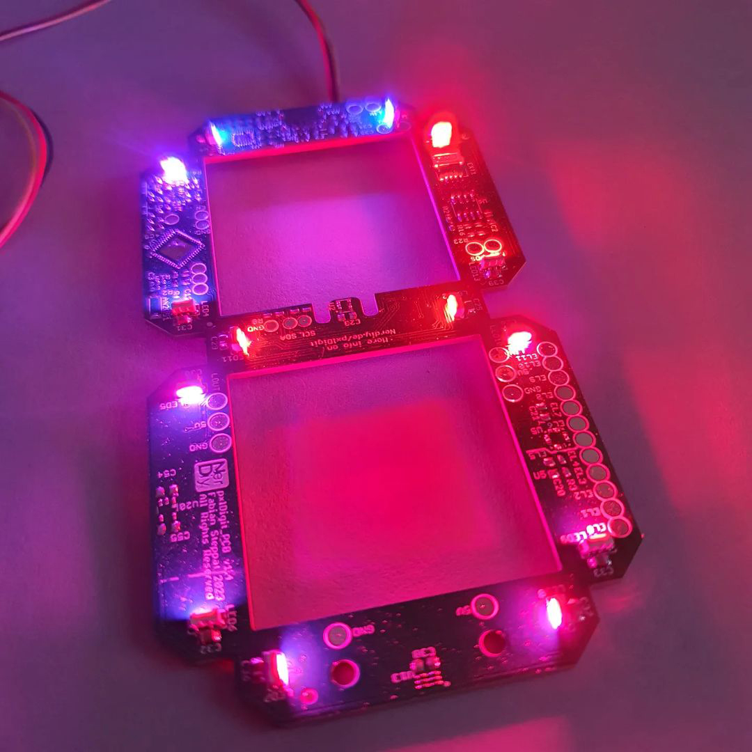 PCBWayOfficial's tweet image. On the pictures you can see the first test of the #pxlDigit PCB based on an #ESP32 Pico. Two SK1612 side leds are used to illuminate a segment.

😍Thanks to @nerdiyde &apos;s continuous innovative design.
@PCBWayOfficial will accompany you every step of the way!